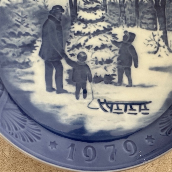 Royal Copenhagen Annual Blue Christmas 4 Plates Vintage Denmark 1973, 78, 79, 80 - Picture 8 of 14